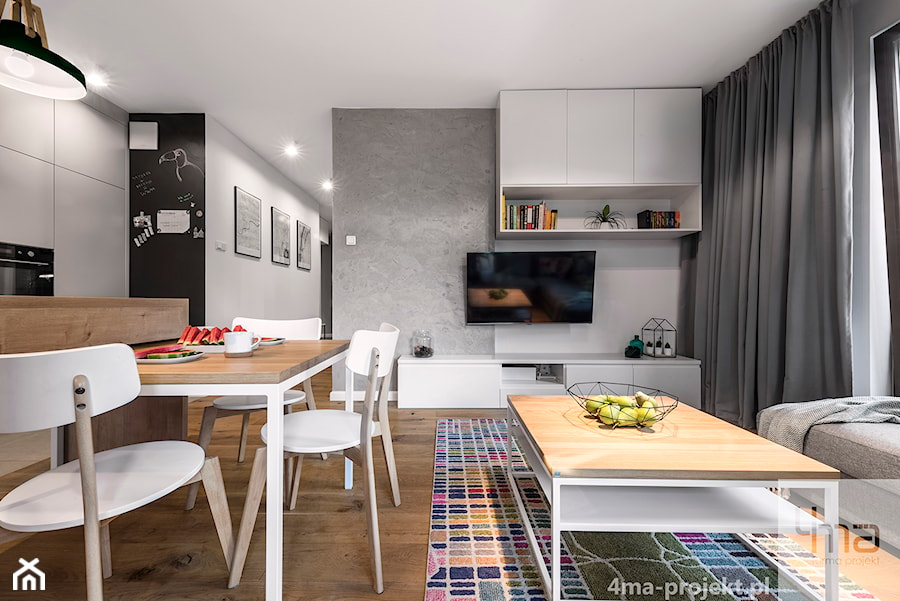 Mieszkanie 60 m2 na Bielanach - Mały biały szary salon z jadalnią, styl skandynawski - zdjęcie od 4ma projekt