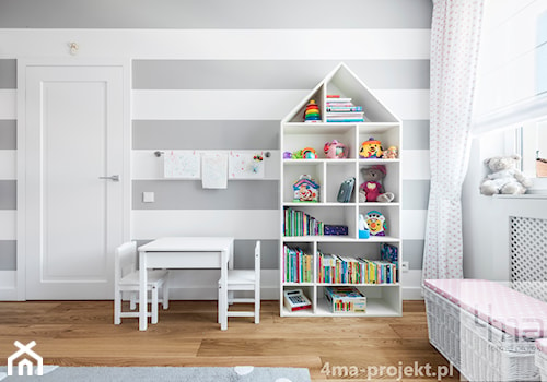 Dom 148 m2. - Średni biały szary pokój dziecka dla niemowlaka dla dziecka dla chłopca dla dziewczynki, styl nowoczesny - zdjęcie od 4ma projekt
