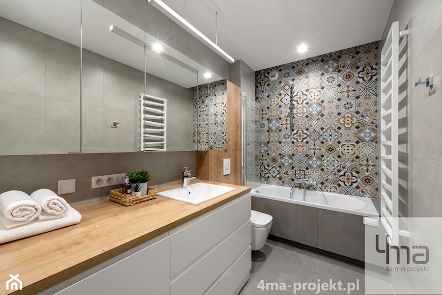 Mieszkanie 83 m2 - Wola - Mała bez okna z lustrem z punktowym oświetleniem łazienka, styl nowoczesny - zdjęcie od 4ma projekt