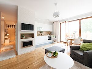 Nowoczesne mieszkanie z barwnymi akcentami - Średnia z salonem biała z zabudowaną lodówką kuchnia je ... - zdjęcie od GALERIE VENIS