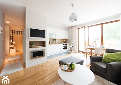 Nowoczesne mieszkanie z barwnymi akcentami - Średnia z salonem biała z zabudowaną lodówką kuchnia jednorzędowa z oknem, styl nowoczesny - zdjęcie od GALERIE VENIS