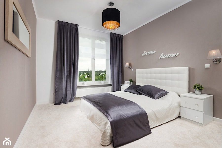 Nowoczesne mieszkanie z drewnem w roli głównej - Średnia biała szara sypialnia, styl tradycyjny - zdjęcie od GALERIE VENIS