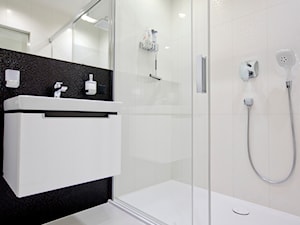 aranżacja wnętrz / projekt łazienki - Mała średnia łazienka, styl nowoczesny - zdjęcie od Fabrykawnetrz