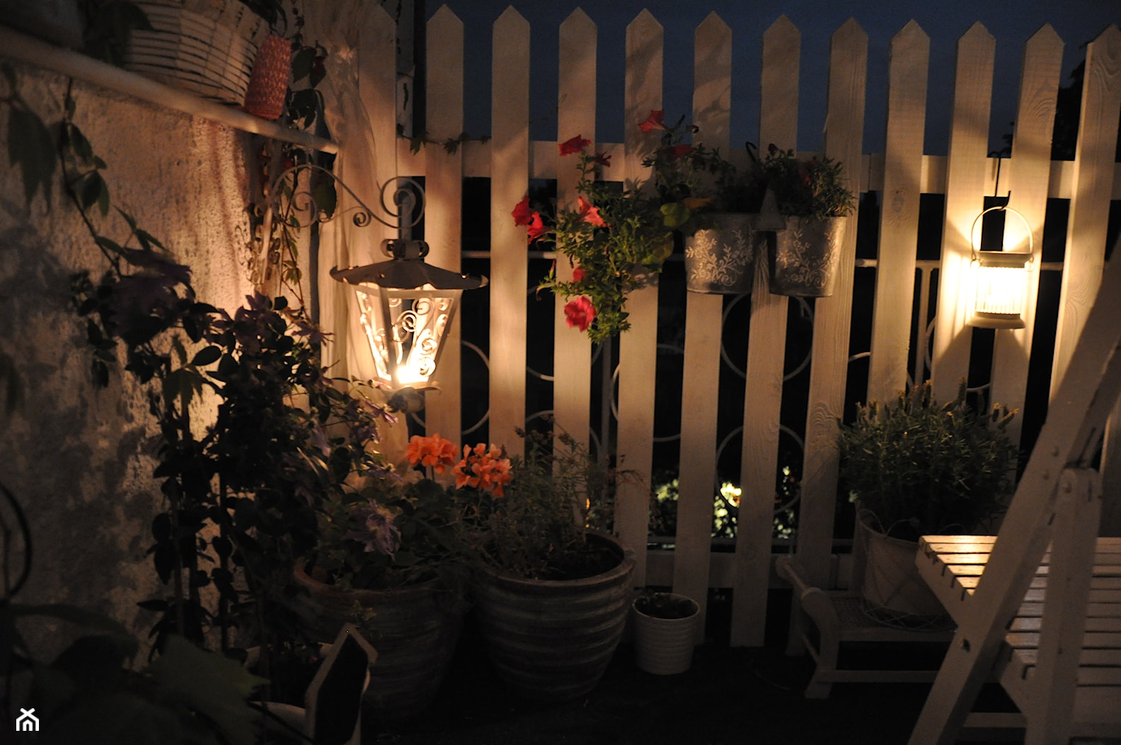 Balkon wieczorowa pora - zdjęcie od Malwina Korcz-Andrzejewska - Homebook