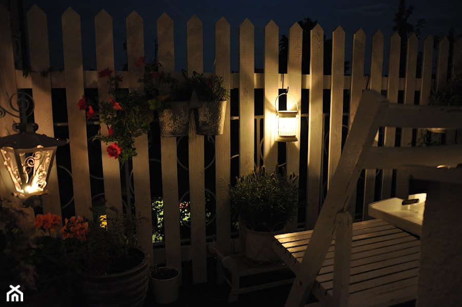 Balkon by night - zdjęcie od Malwina Korcz-Andrzejewska