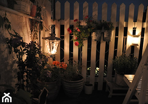 Balkon wieczorem - zdjęcie od Malwina Korcz-Andrzejewska