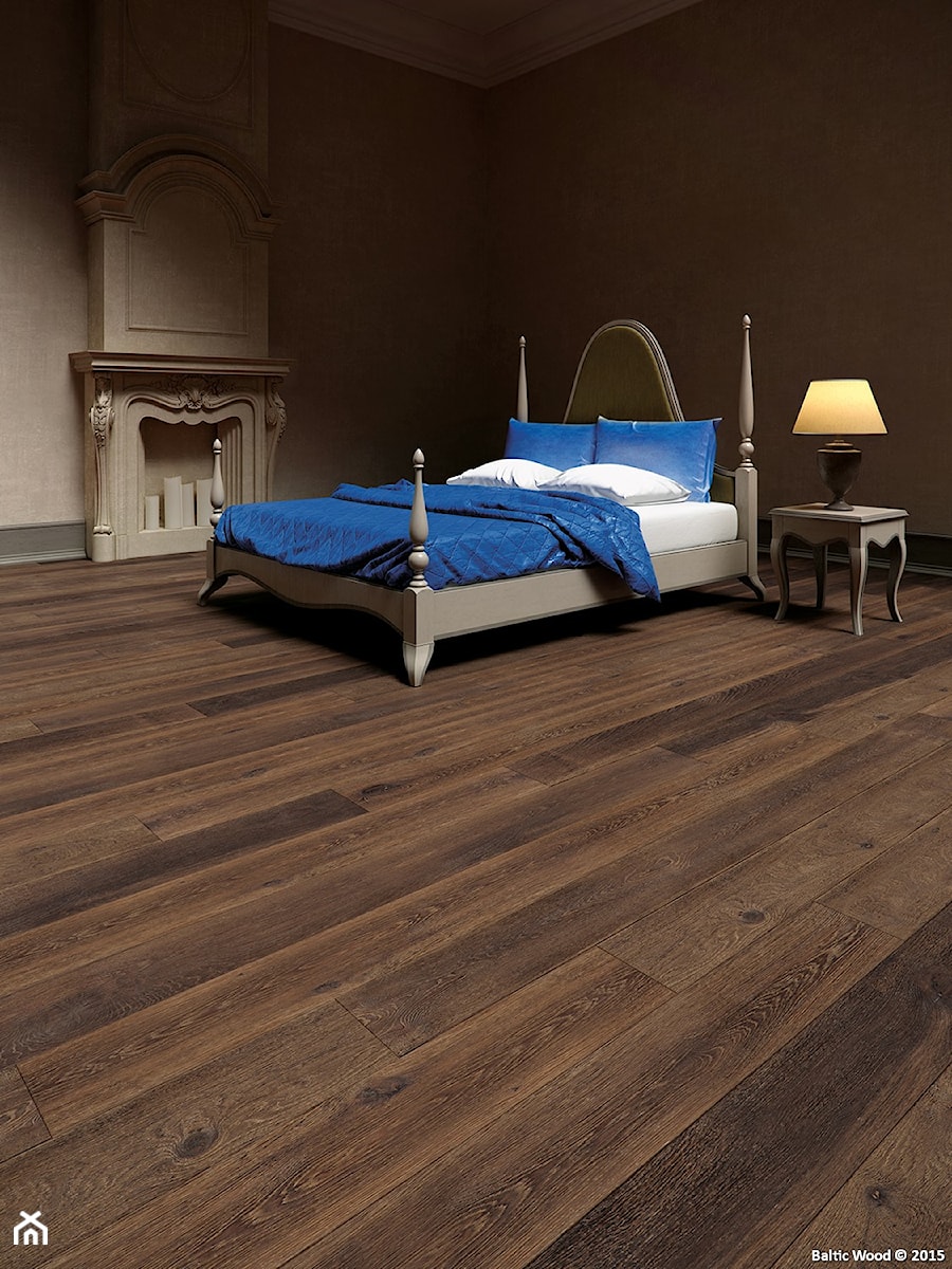 TIMELESS COLLECTION - Duża brązowa sypialnia, styl tradycyjny - zdjęcie od Baltic Wood