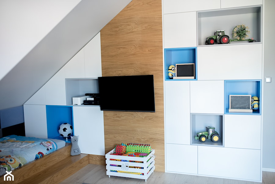 Nowoczesny dom - Średni biały niebieski pokój dziecka dla dziecka dla nastolatka dla chłopca dla dziewczynki, styl nowoczesny - zdjęcie od Home-look