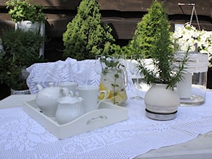 Lato na biały tarasie - zdjęcie od Fajne Wnętrze