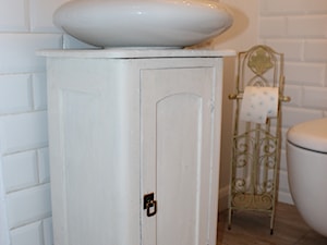 Biała łazienka - zdjęcie od Fajne Wnętrze