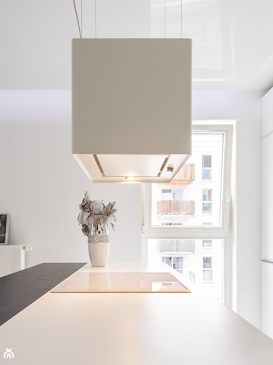 Mirror Apartment - Kuchnia, styl nowoczesny - zdjęcie od Lasak Projektowanie