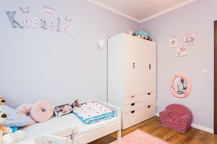 Średni niebieski pokój dziecka dla dziecka dla dziewczynki, styl nowoczesny - zdjęcie od Kameleon - Kreatywne Studio Projektowania Wnętrz