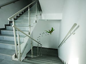Wnętrza biurowe - biurowiec - niedaleko Poznania - Schody, styl nowoczesny - zdjęcie od Kameleon - Kreatywne Studio Projektowania Wnętrz