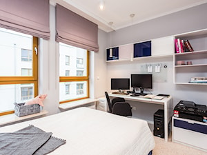 mieszkanie, Warszawa, Włochy - Średnia szara z biurkiem sypialnia, styl nowoczesny - zdjęcie od Kameleon - Kreatywne Studio Projektowania Wnętrz