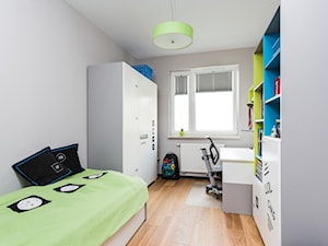 mieszkanie, Warszawa, Ochota, foto: http://michalmlynarczyk.com - Mały szary pokój dziecka dla nastolatka dla chłopca, styl nowoczesny - zdjęcie od Kameleon - Kreatywne Studio Projektowania Wnętrz