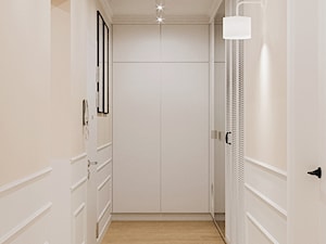 Hamptons - mieszkanie dla rodziny - Hol / przedpokój, styl tradycyjny - zdjęcie od Marta Wanat Projektowanie wnętrz