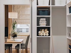 Przytulne mieszkanie - elegancka nowoczesność - Hol / przedpokój, styl tradycyjny - zdjęcie od Marta Wanat Projektowanie wnętrz