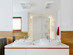 łazienka w domu na warszawskim Wawrze - zdjęcie od HoH studio