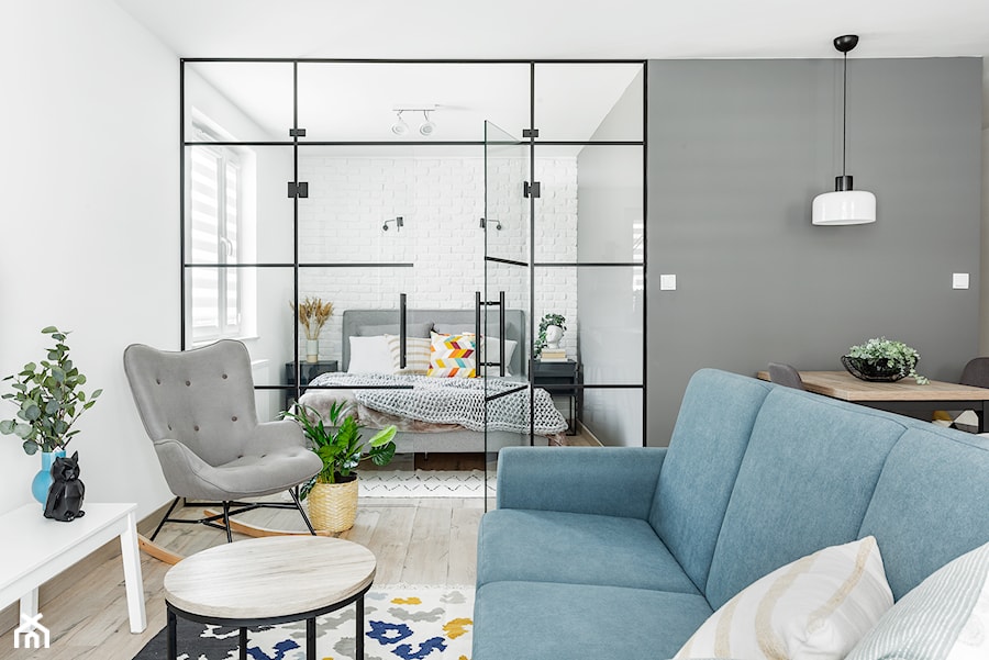 Mieszkanie z białą cegłą - Salon, styl skandynawski - zdjęcie od fajnyprojekt