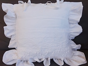 Poduszka dekoracyjna Antoinette - zdjęcie od KakaduArt