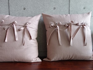 Różowe poduszki dekoracyjne - zdjęcie od KakaduArt