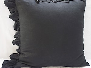 Czarna poduszka dekoracyjna KakaduArt - zdjęcie od KakaduArt