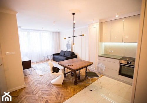 Metamorfoza mieszkania - Średni salon z kuchnią z jadalnią - zdjęcie od ZEN Interiors