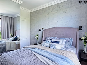Mała szara sypialnia, styl glamour - zdjęcie od ZEN Interiors