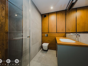 MIESZKANIE NA WYNAJEM / PRAGA, WARSZAWA - Średnia bez okna z lustrem z marmurową podłogą z punktowym oświetleniem łazienka, styl nowoczesny - zdjęcie od ZEN Interiors