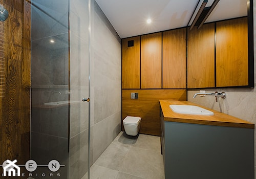 MIESZKANIE NA WYNAJEM / PRAGA, WARSZAWA - Średnia bez okna z lustrem z marmurową podłogą z punktowym oświetleniem łazienka, styl nowoczesny - zdjęcie od ZEN Interiors