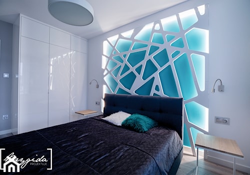 Mieszkanie z turkusem - Średnia biała niebieska szara sypialnia, styl nowoczesny - zdjęcie od Brygida Projektuje