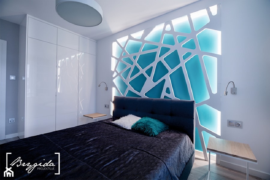Mieszkanie z turkusem - Średnia biała niebieska szara sypialnia, styl nowoczesny - zdjęcie od Brygida Projektuje