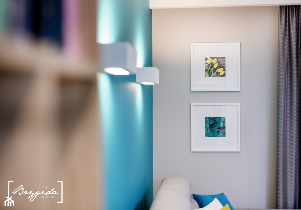 Mieszkanie z turkusem - Mały szary salon, styl nowoczesny - zdjęcie od Brygida Projektuje - Homebook