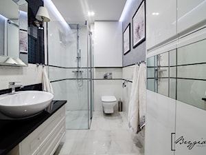 Mieszkanie z nutą klasyki - Średnia na poddaszu bez okna łazienka, styl glamour - zdjęcie od Brygida Projektuje