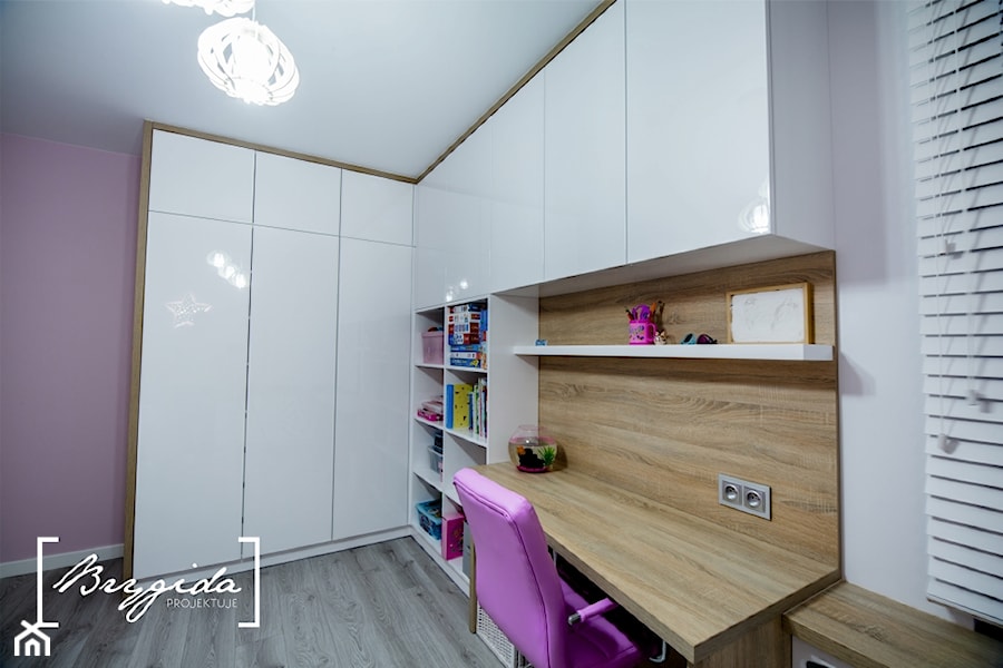 Mieszkanie z turkusem - Duży różowy pokój dziecka dla nastolatka dla dziewczynki, styl nowoczesny - zdjęcie od Brygida Projektuje