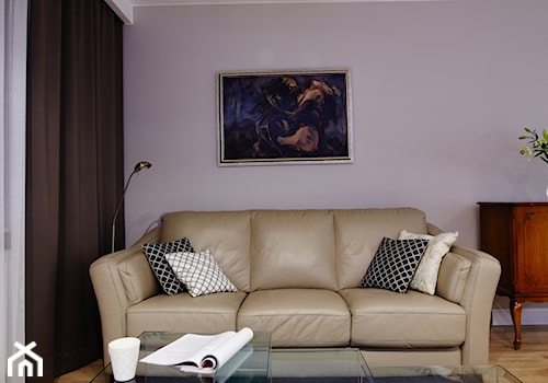 Mieszkanie z nutą klasyki - Mały różowy salon, styl tradycyjny - zdjęcie od Brygida Projektuje