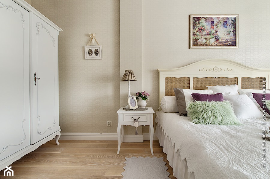 Ludwik w Skandynawii ;) - Duża beżowa sypialnia, styl prowansalski - zdjęcie od DreamHouse