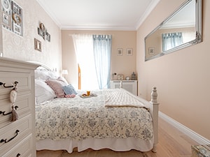 Francuski zakątek ;) - Średnia beżowa sypialnia, styl prowansalski - zdjęcie od DreamHouse
