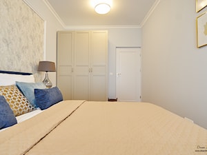 Z WIDOKIEM NA WISŁĘ - Mała szara sypialnia - zdjęcie od DreamHouse