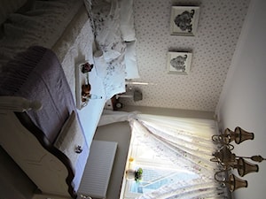 Magiczne 40m2 - Mała szara sypialnia, styl prowansalski - zdjęcie od DreamHouse