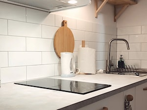 Biała kuchnia IKEA - zdjęcie od BE. design studio