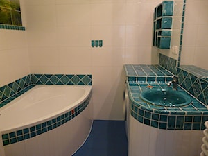 Aranżacje - Mała bez okna z pralką / suszarką z lustrem łazienka, styl rustykalny - zdjęcie od Florisa