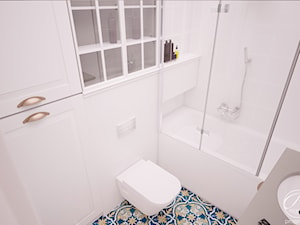Mieszkanie w klimatycznej kamienicy - Mała łazienka z oknem, styl tradycyjny - zdjęcie od Progetti Architektura