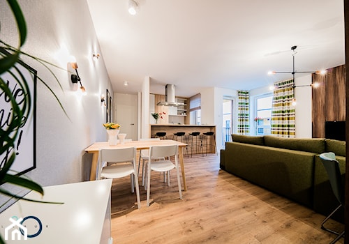 CARDAMON - mieszkanie na wynajem - Duży biały salon z kuchnią z jadalnią - zdjęcie od Pracownia architektoniczna meridian