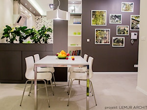 Apartament KIWI - Średnia beżowa fioletowa jadalnia, styl nowoczesny - zdjęcie od Pracownia architektoniczna meridian