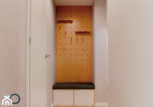 CHILI - mieszkanie na wynajem - Mały z wieszakiem beżowy hol / przedpokój - zdjęcie od Pracownia architektoniczna meridian
