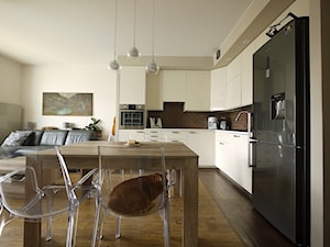 Jadalnia, pokój i kuchnia w jednym - zdjęcie od Interio-Desi Pracownia Projektowa