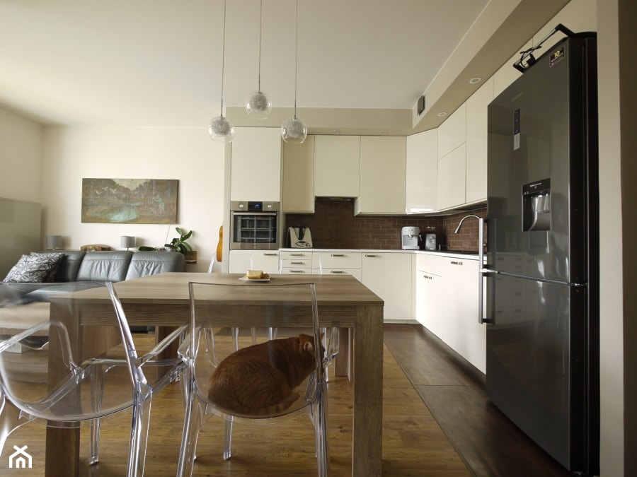 Jadalnia, pokój i kuchnia w jednym - zdjęcie od Interio-Desi Pracownia Projektowa - Homebook
