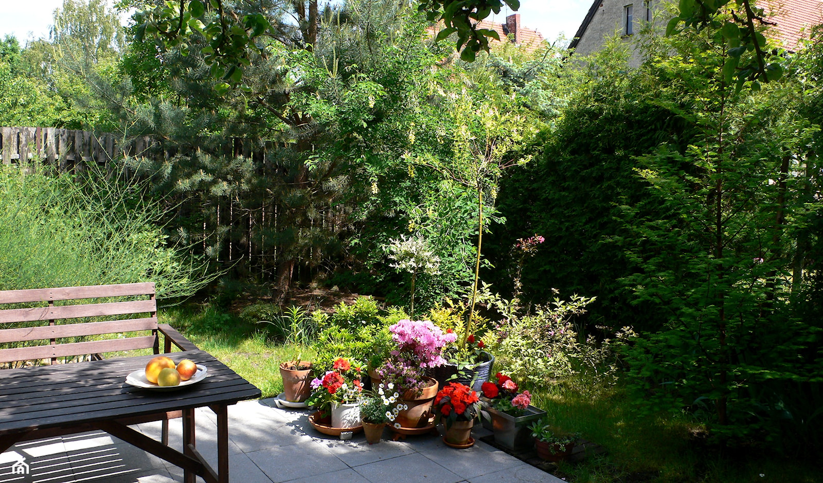 Taras na tyłach ogrodu - zdjęcie od Interio-Desi Pracownia Projektowa - Homebook