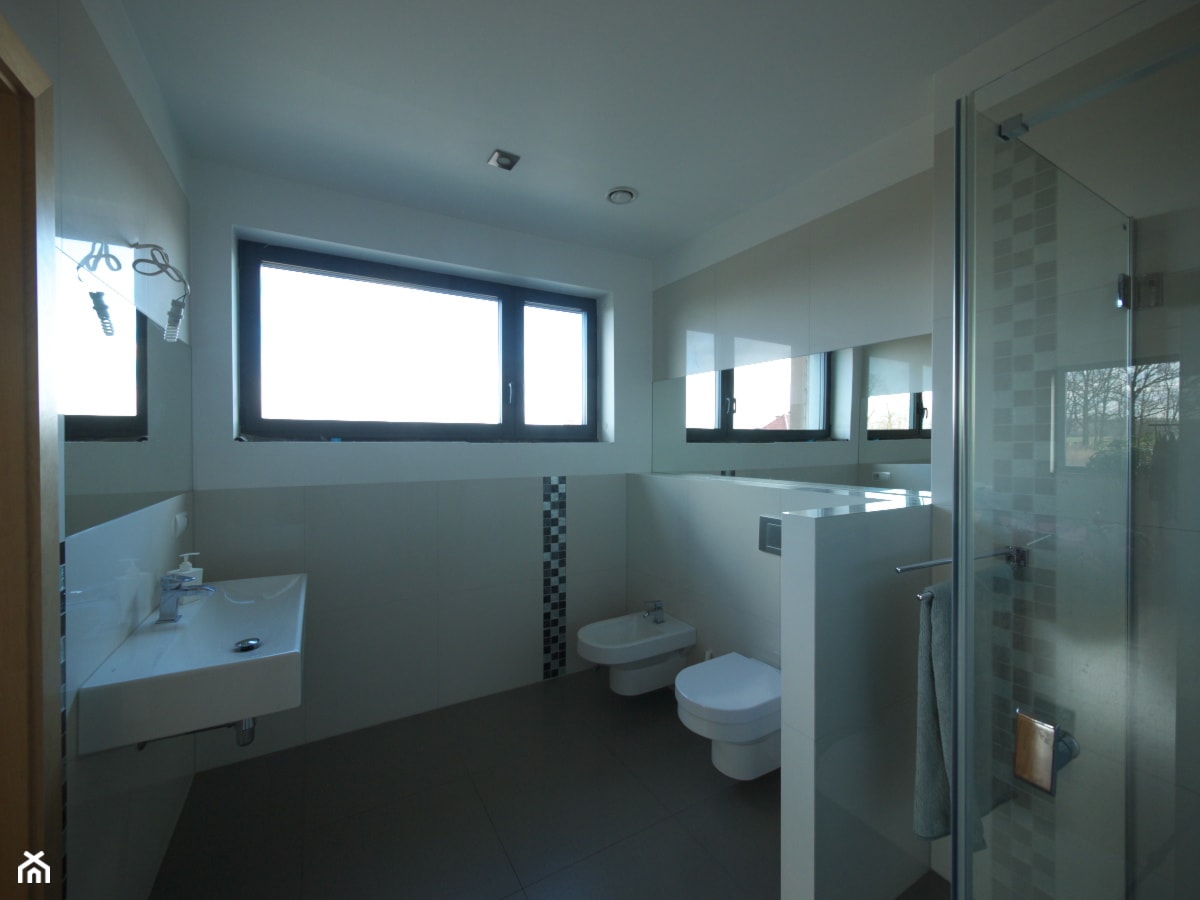 łazienka z prysznicem - zdjęcie od Interio-Desi Pracownia Projektowa - Homebook